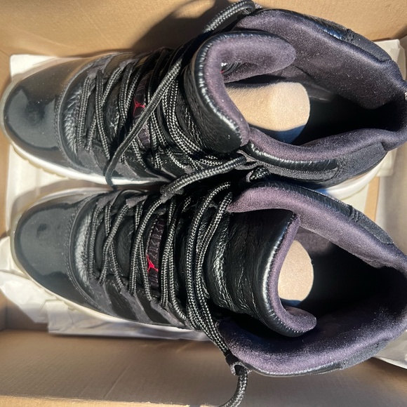 72-10 Air Jordan 11 Retro BG - Picture 4 of 7